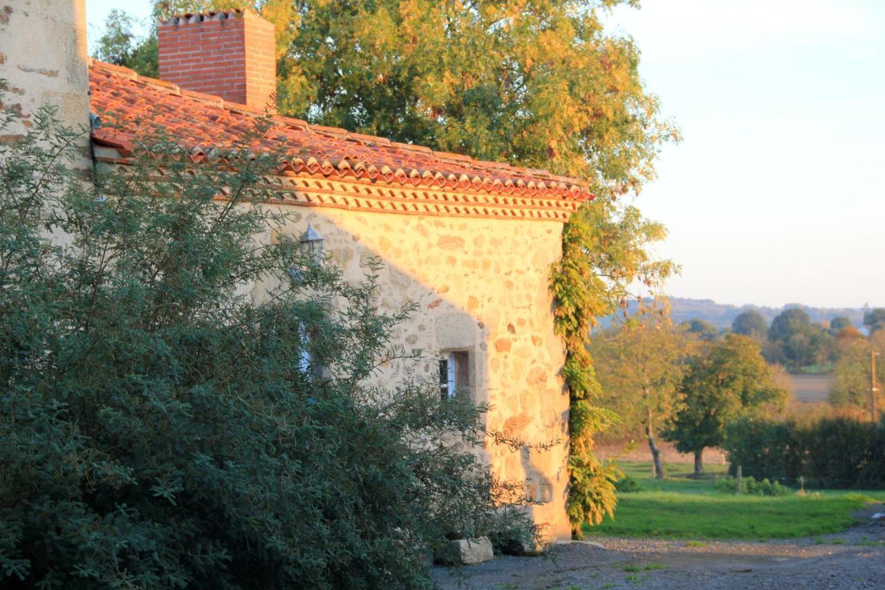 Les Chambres D'Hotes De La Metairie Du Bourg 레헤르비에르 외부 사진